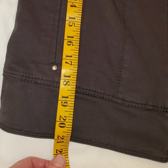 2/$15 Size 4 Express cropped canvas jacket - Picture 3 of 4